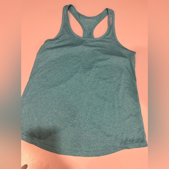 Reebok Women's Blue Tank Top Size Medium - Picture 1 of 3